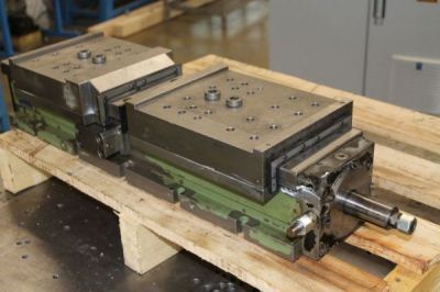 Hydraulic centric vice type PZ 330 Hy