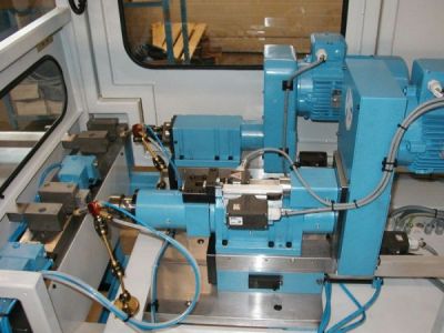 Two station boring- and tapping machine type HG-831