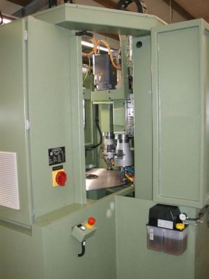 CNC Rundtaktanlage mit 3 Bearbeitungsstationen und Mehrspindelköpfen HG40Nm-CNC HG-818